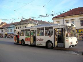 Předvádění nového OS ve starém trolejbusu